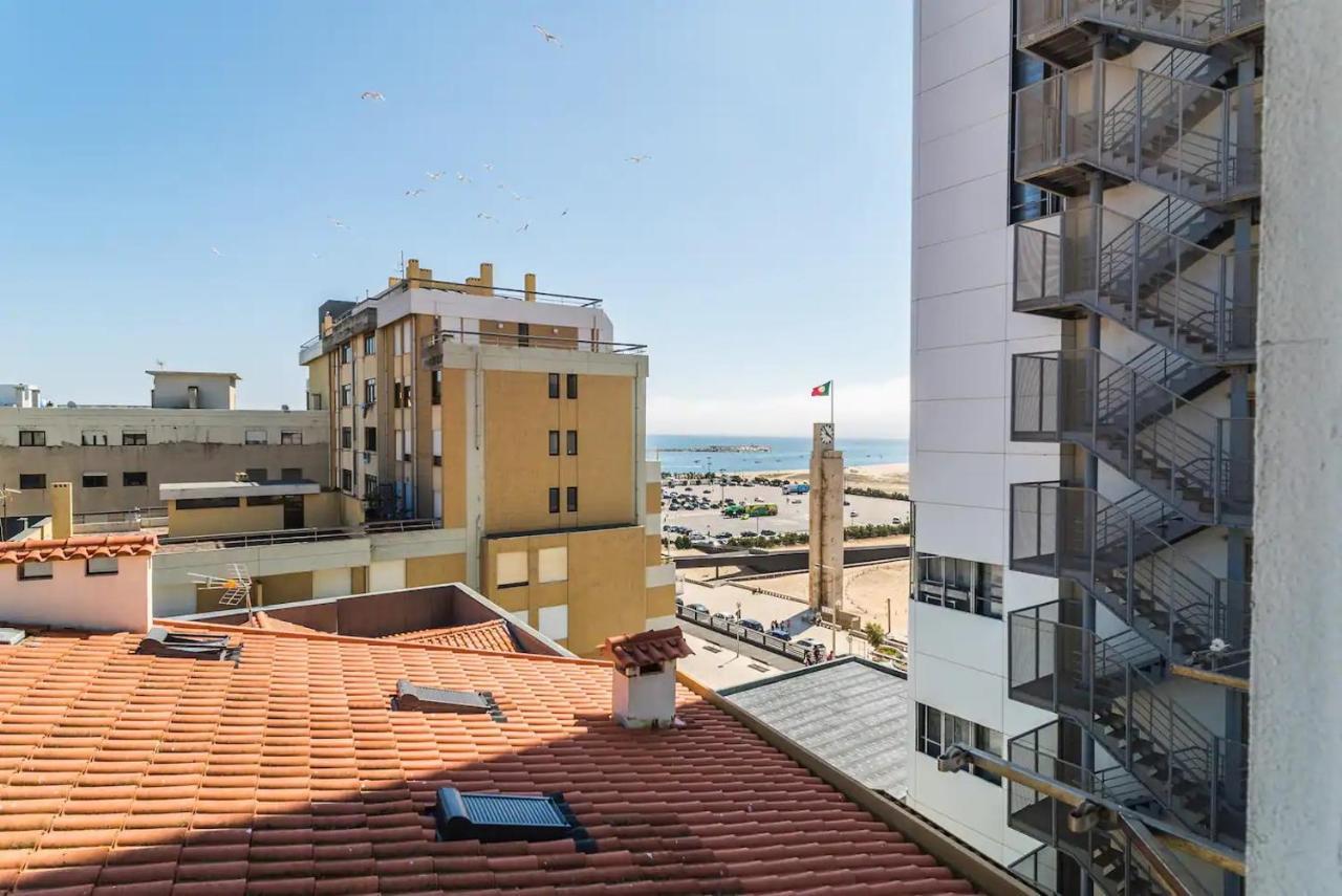 Encantador Apartamento A Frente Da Praia Do Sunset フィゲイラ・ダ・フォズ エクステリア 写真
