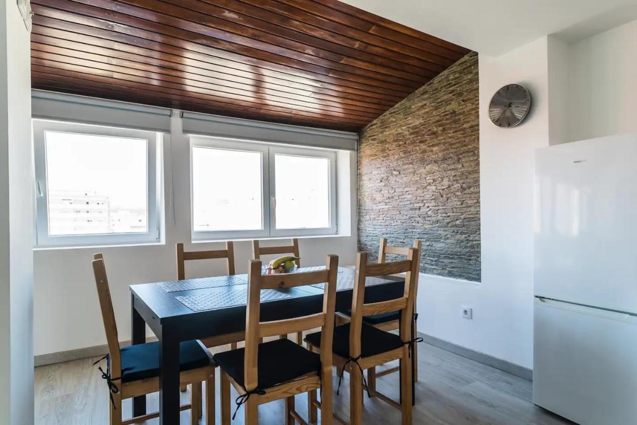 Encantador Apartamento A Frente Da Praia Do Sunset フィゲイラ・ダ・フォズ エクステリア 写真