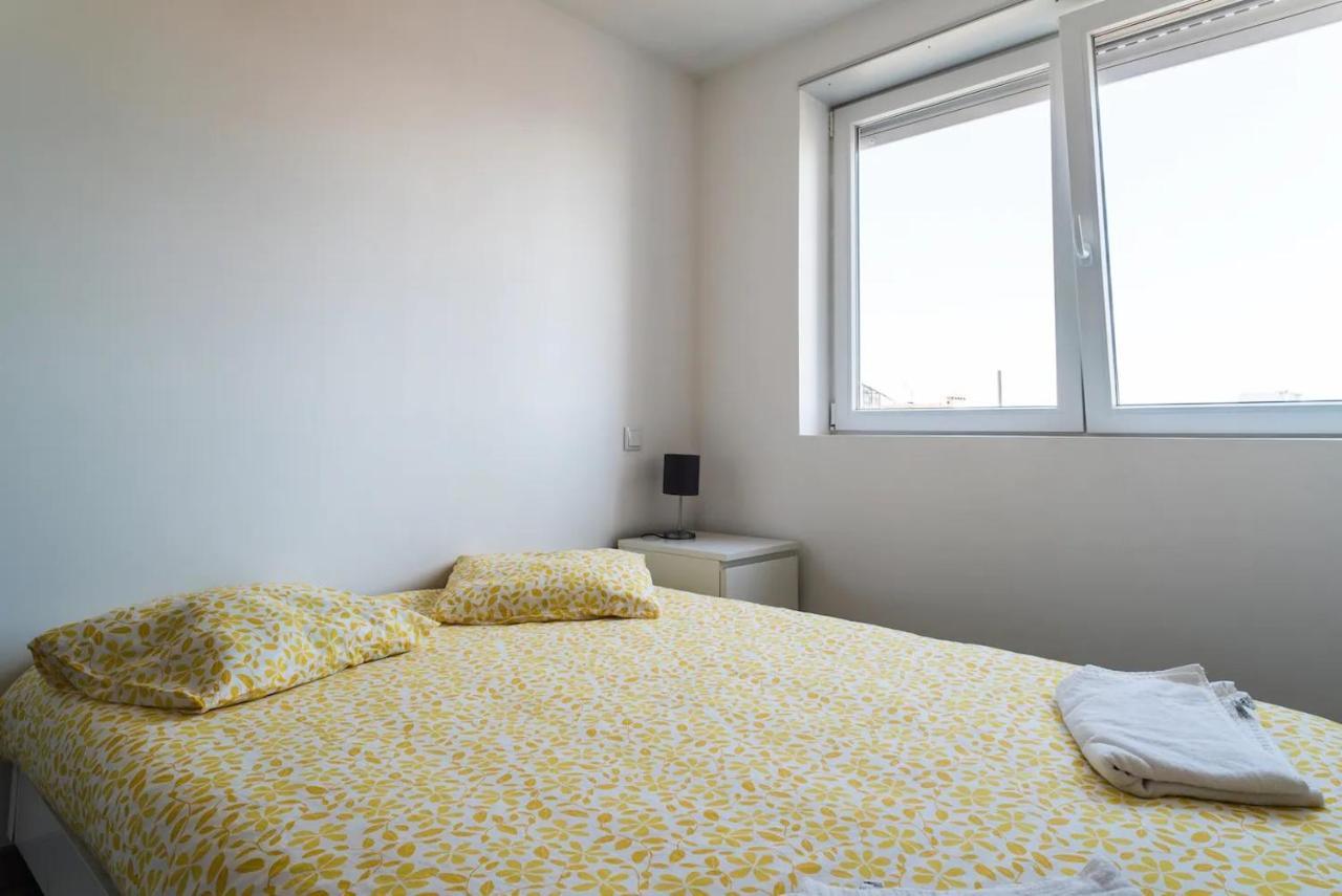 Encantador Apartamento A Frente Da Praia Do Sunset フィゲイラ・ダ・フォズ エクステリア 写真