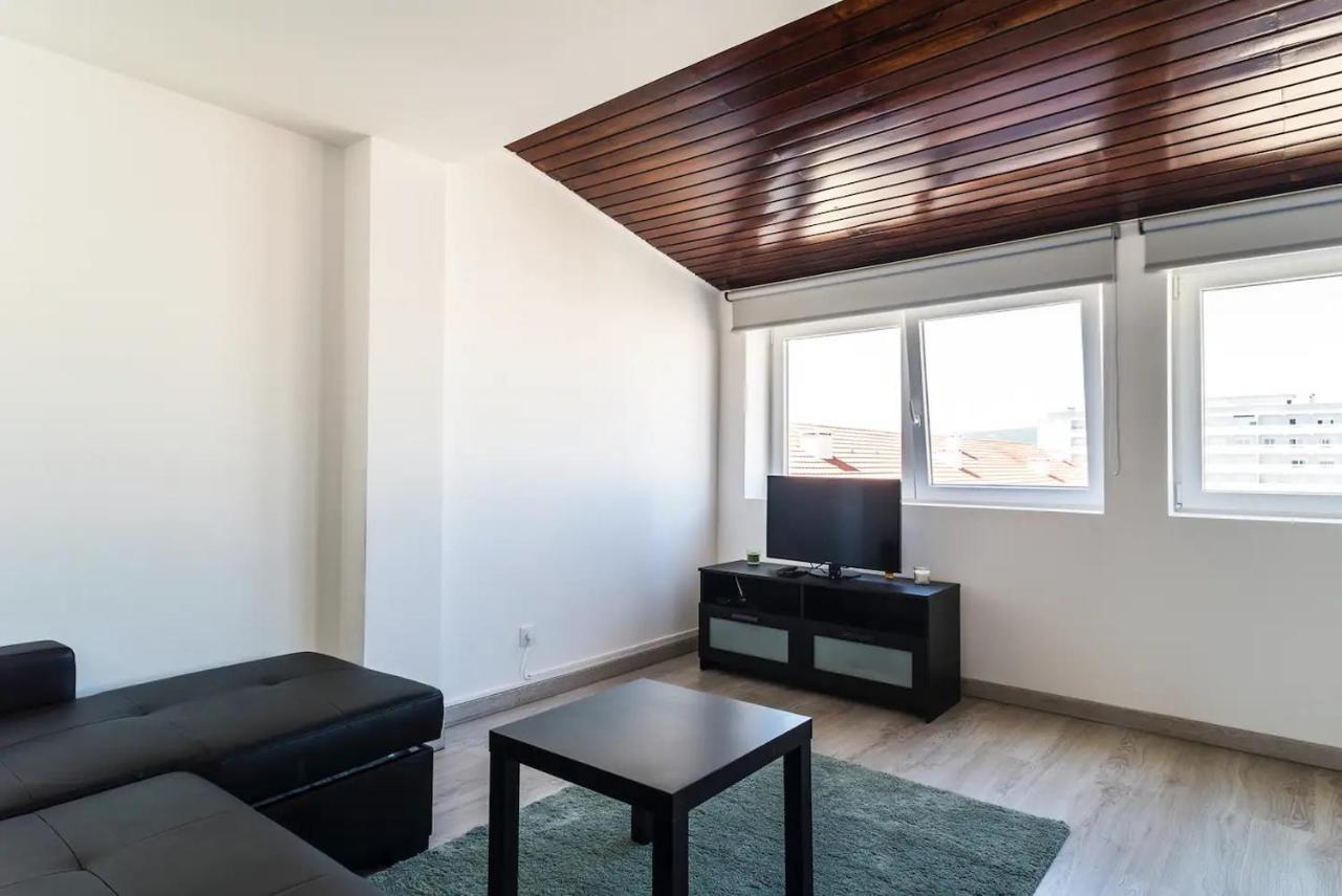 Encantador Apartamento A Frente Da Praia Do Sunset フィゲイラ・ダ・フォズ エクステリア 写真